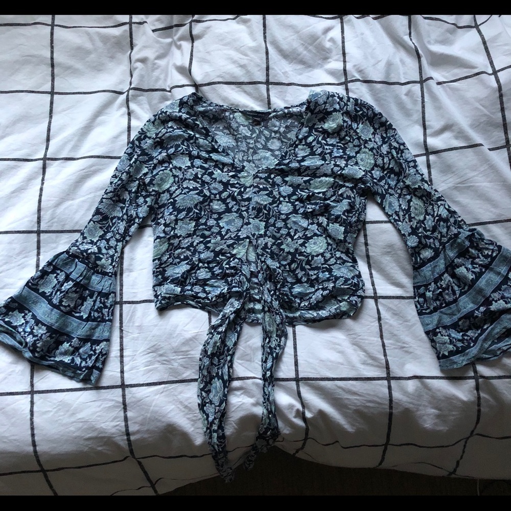 NEVER WORN floral print shirt from american eagle